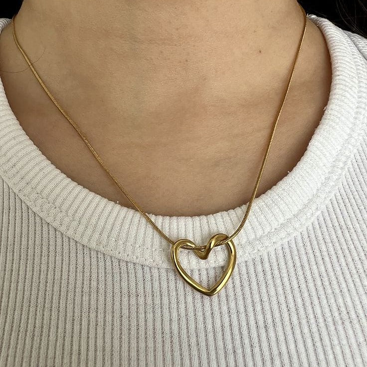 The Open Heart Snake Chain Necklace