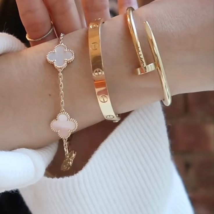 Trio Gem Bangle & White Clover